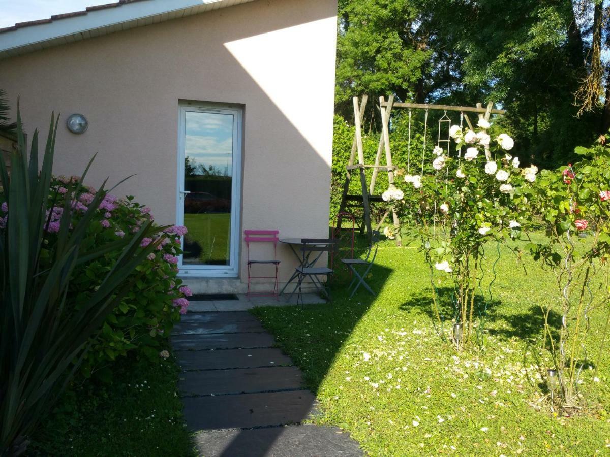 La Libellule Bredoise Bed & Breakfast La Brede Exterior photo